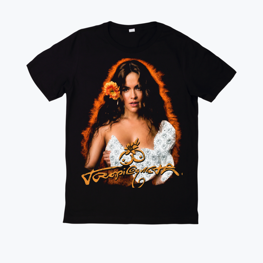 Polera negra estampado Karol G Diseño 13